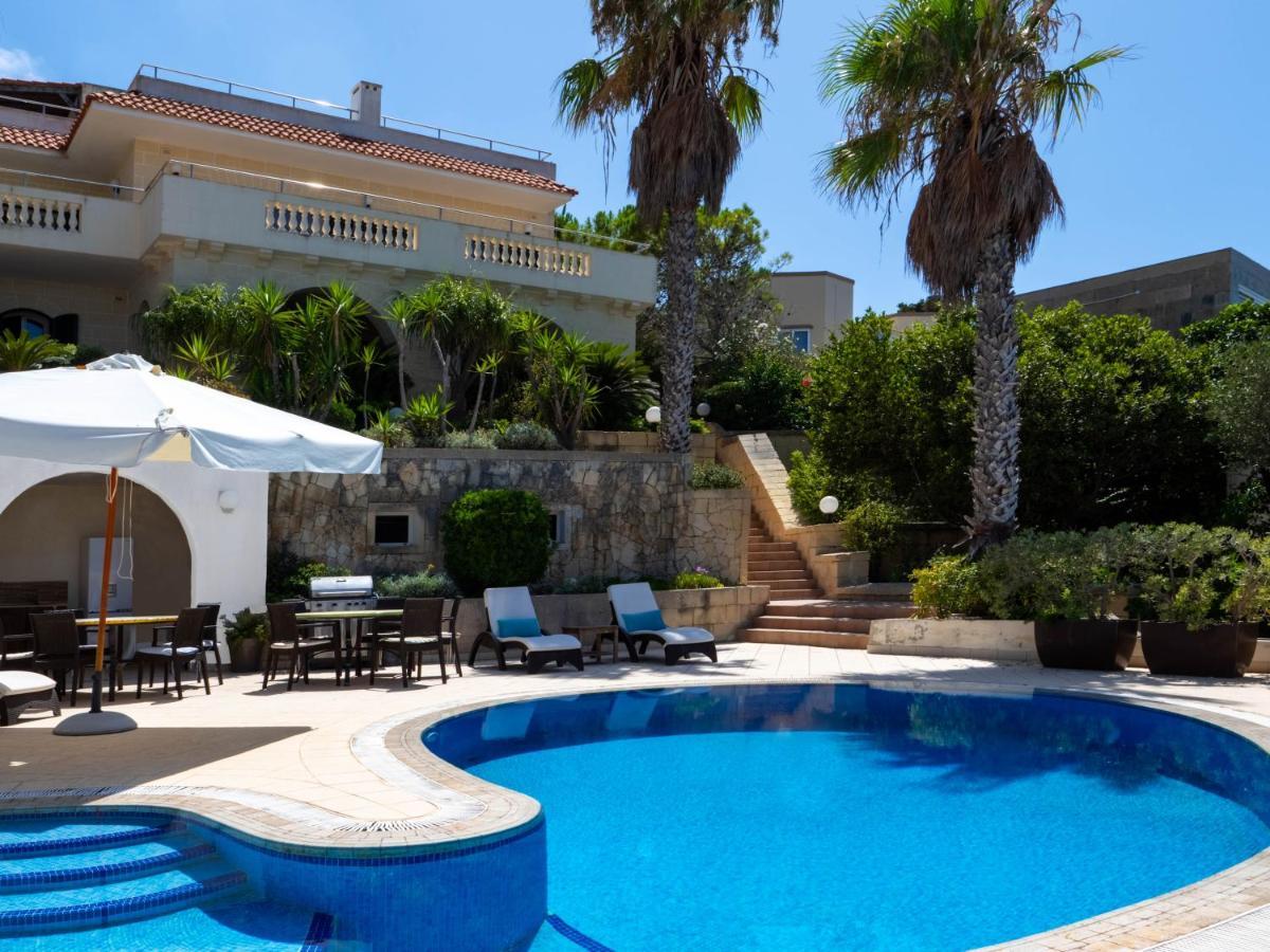Villa Palma - Sunset Sea Views With Pool, Jacuzzi, Sauna And Games Room Mellieħa Eksteriør billede