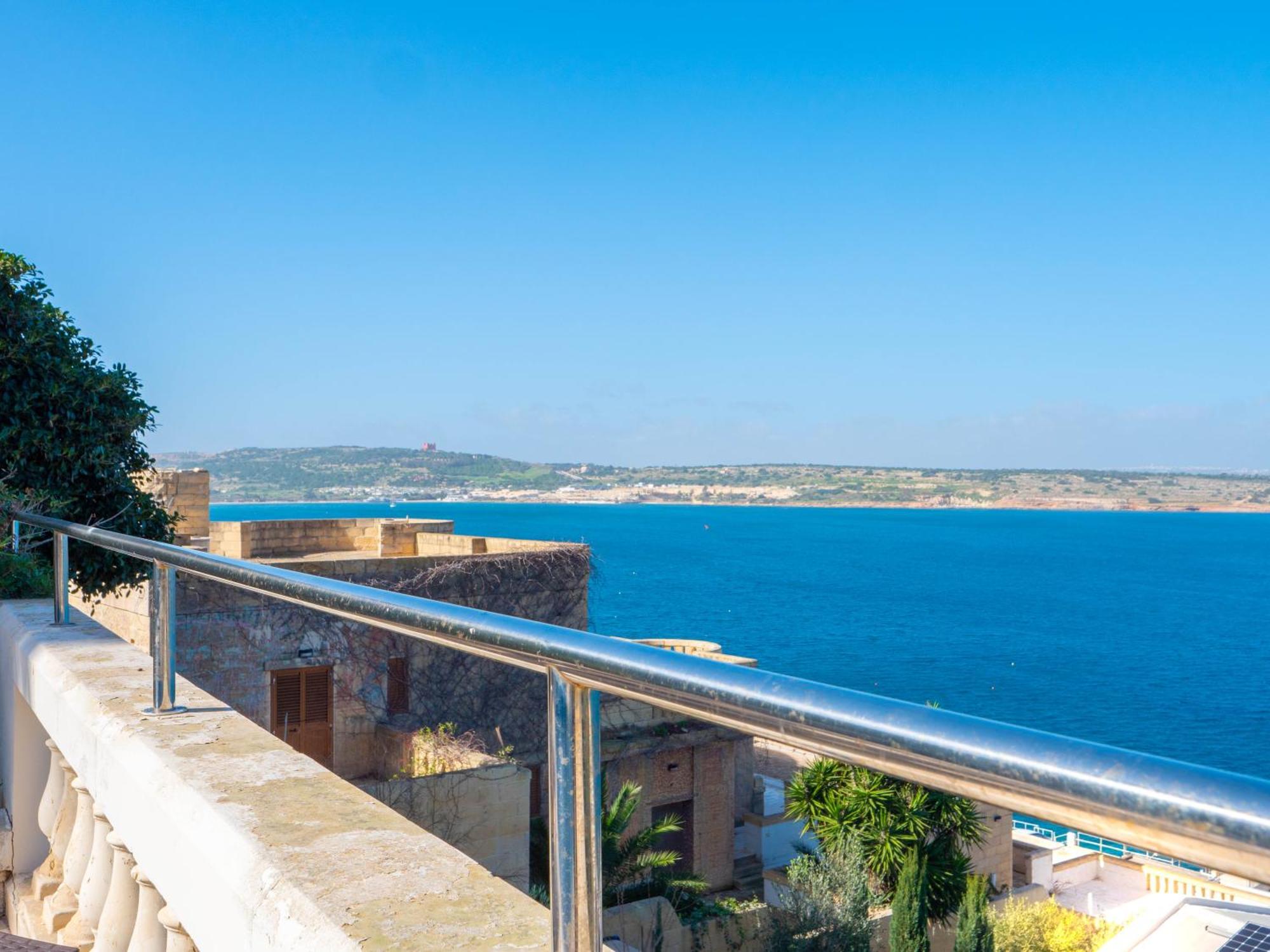 Villa Palma - Sunset Sea Views With Pool, Jacuzzi, Sauna And Games Room Mellieħa Eksteriør billede